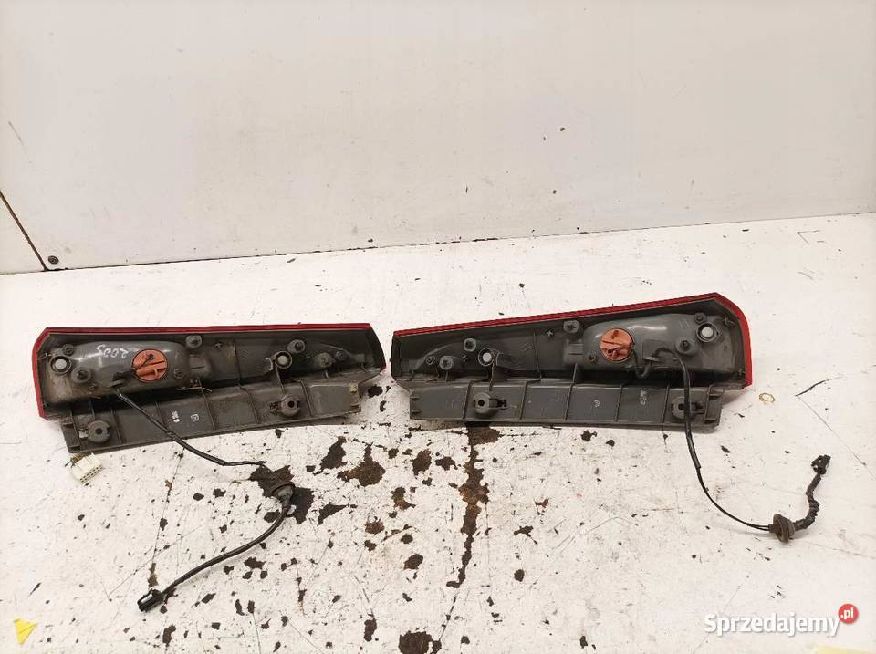 LAMPA TYŁ KOMPLET KOMBI LIFT FL Kia Ceed I