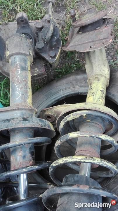 Opel Kadett 90r przednie amortyzatory Zbiersk sprzedam