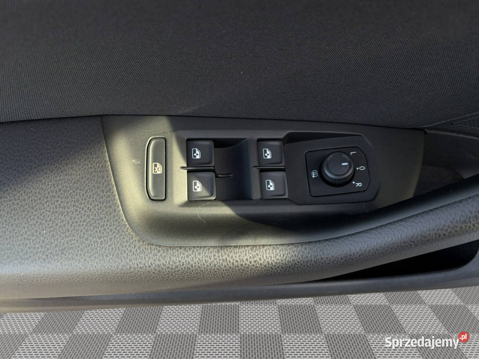 Volkswagen Passat WZ351CP15 TSI EVO Essence DSG Zarejestrowany w Polsce Pępowo