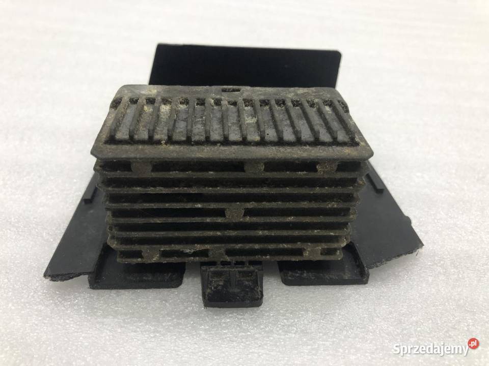 PRZEKAŹNIK ŚWIEC OPEL INSIGNIA A LIFT 13243606