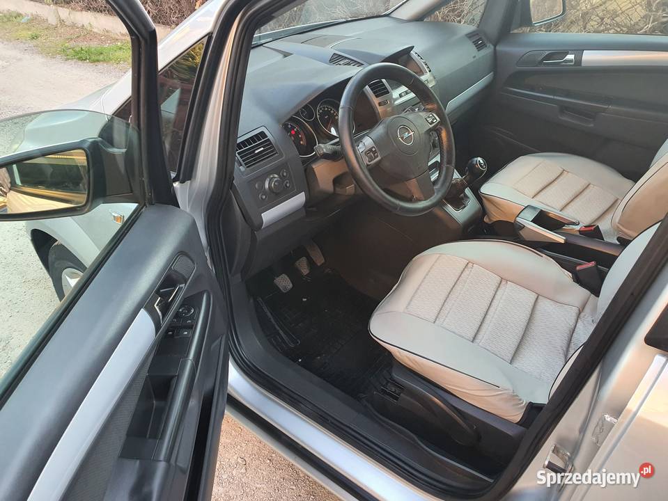 OPEL ZAFIRA 18 BENZYNA 2006 pierwszy właściciel Zafira Łęg Tarnowski