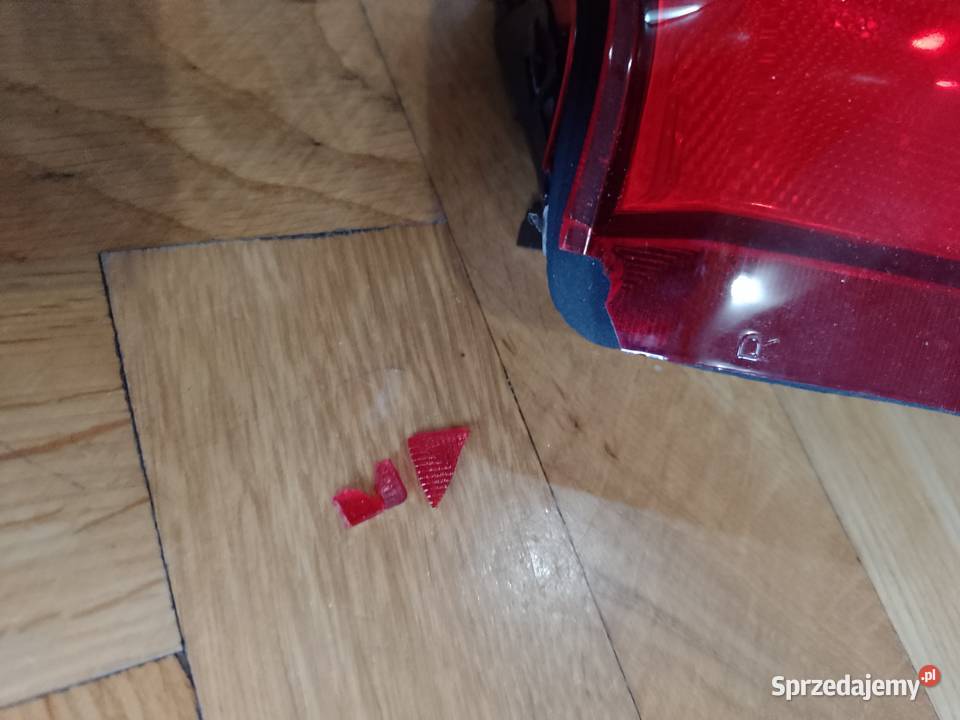 Lampa prawy tył Chevrolet pickup osobowe Słomiróg