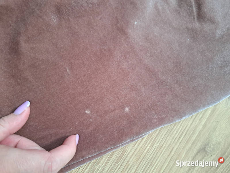 pudroworóżowe welurowe spodnie dresowe mohito 34 Moda i Styl