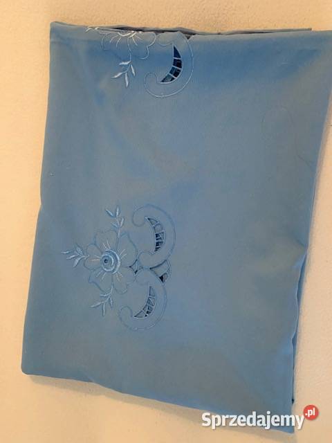 Obrus niebieski haftowany 178137 wiskoza Częstochowa