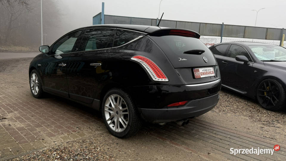 Lancia Delta 19 jtd 190 skóry zamsz ledy xenon Gdańsk