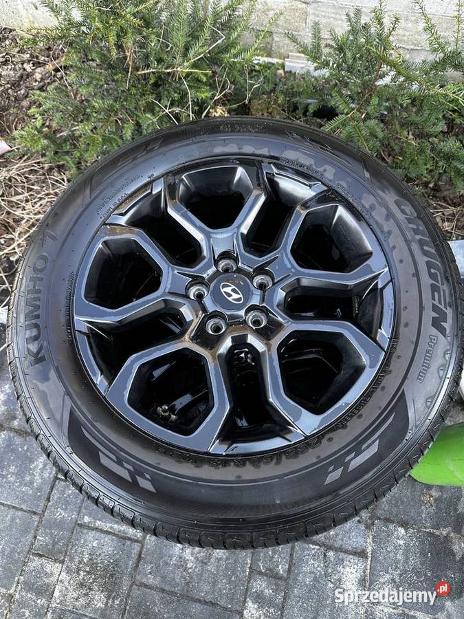 Opony 23560 R18 Kumho 2022 Częstochowa sprzedam