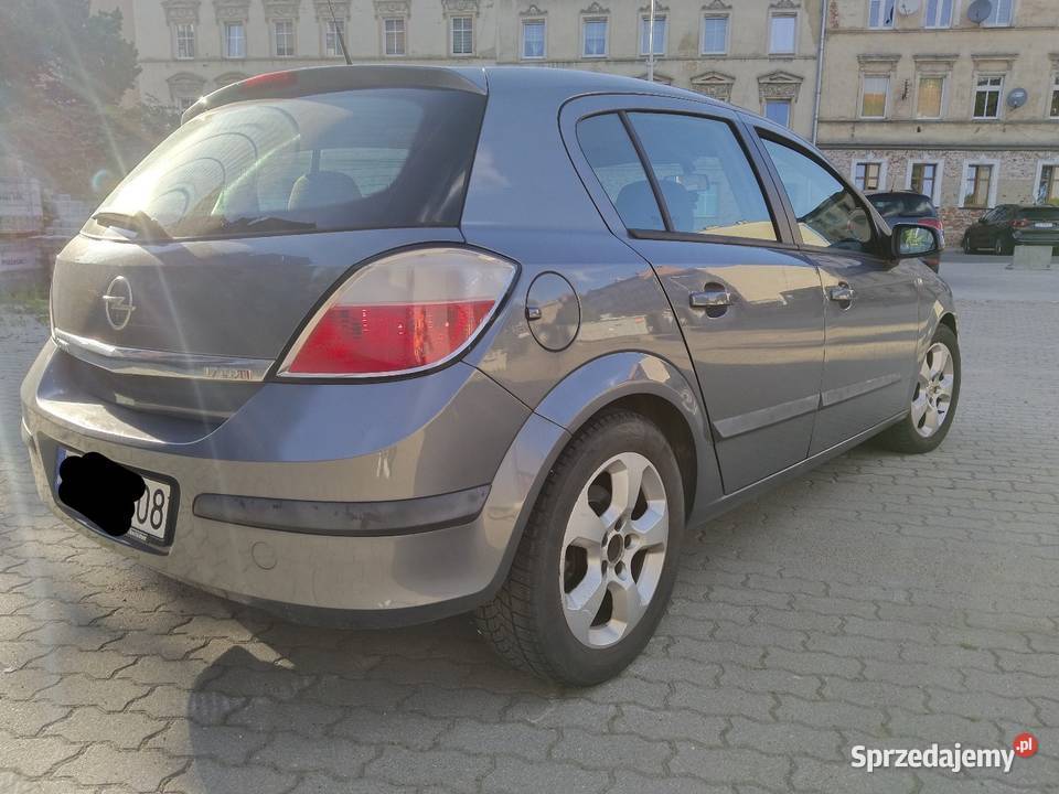 serdecznie sprzedam ładnego opla astrę h z roku 1kg