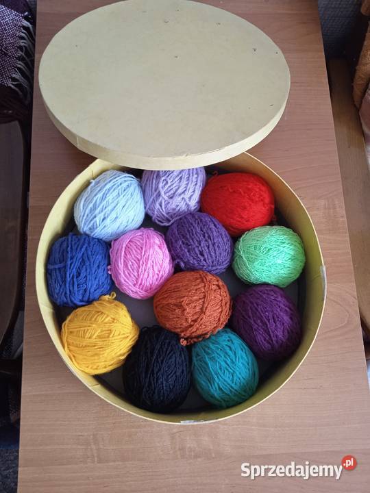 Kolorowa włóczka na robótki szydełkowe na druty Moda i Styl Kraków