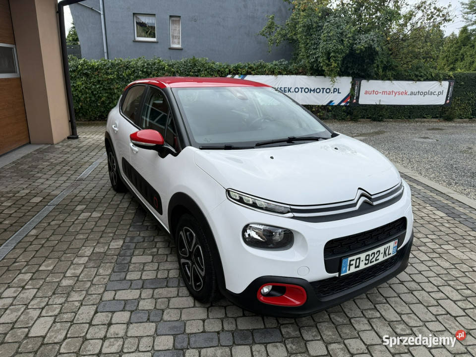 Citroen C3 12 83 Klimatronik CarPlay Navi III wielofunkcyjna kierownica Orzech