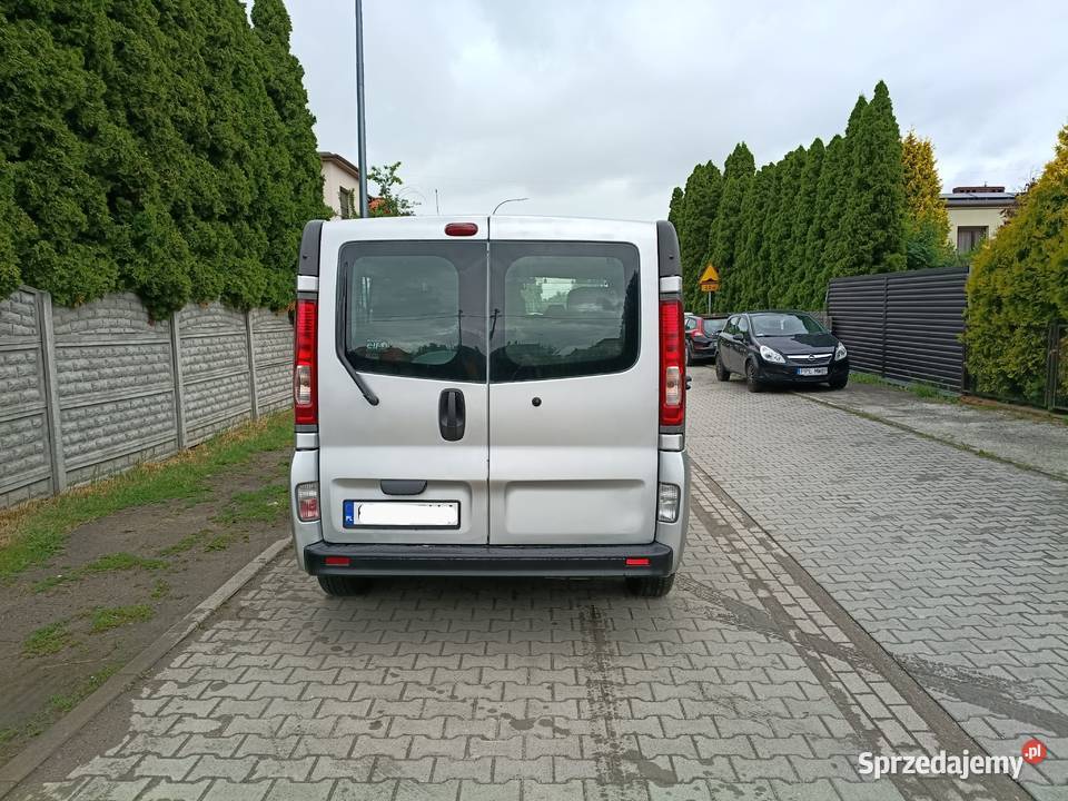 Reno Trafic 20 dci passenger 9 osób klima Motoryzacja Ostrów Wielkopolski sprzedam