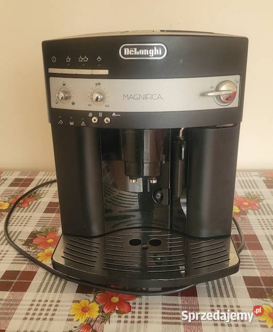 Ekspres DeLonghi Magnifica Nadarzyn