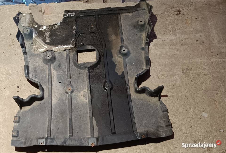 Osłona pod silnik BMW e81 87 e82 20B N43 Pozostałe Jawor
