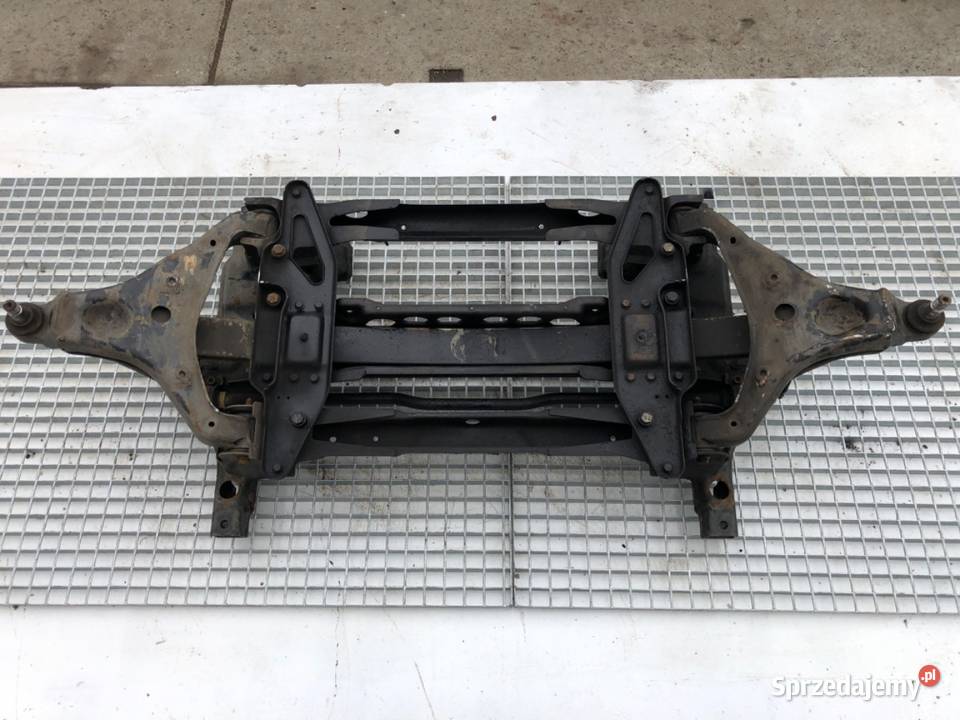 BELKA POD SILNIK MERCEDES W906 21 163 osobowe sprzedam