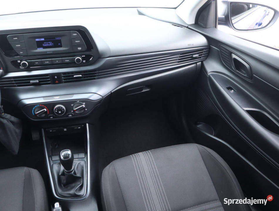 Hyundai i20 12 MPI manualna łódzkie sprzedam