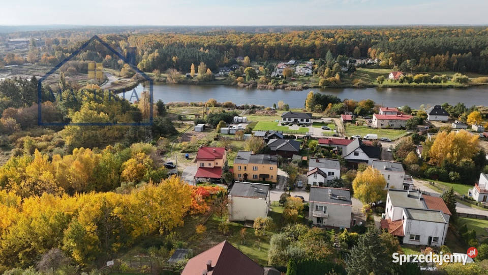Dom w Iławie 2 mieszkania garaż i działka 709 m
