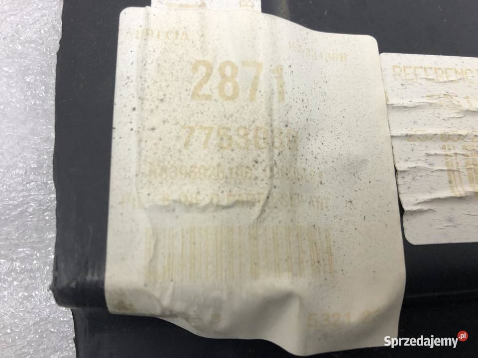 OSŁONA POSZYCIE SŁUPKA MERCEDES VITO A6396925100