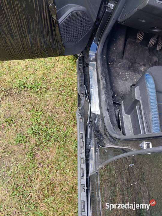 JDacia Duster 10 91 lekko uszkodzona Duster