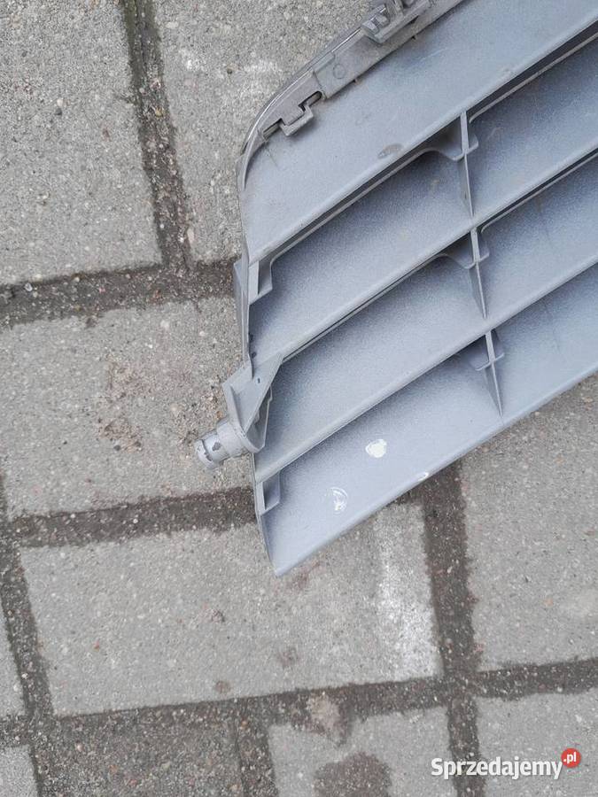 Mercedes W203 coupe grill A 2038800383 Gdańsk
