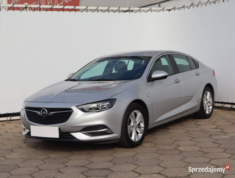 Opel Insignia 16 CDTI srebrny Insignia Łódź