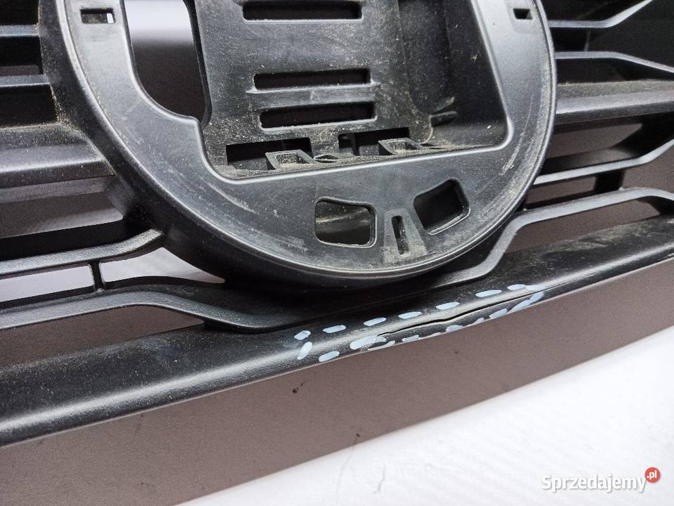 GRILL ATRAPA CHŁODNICY PRZÓD PRZEDNIA VW TROC osobowe sprzedam