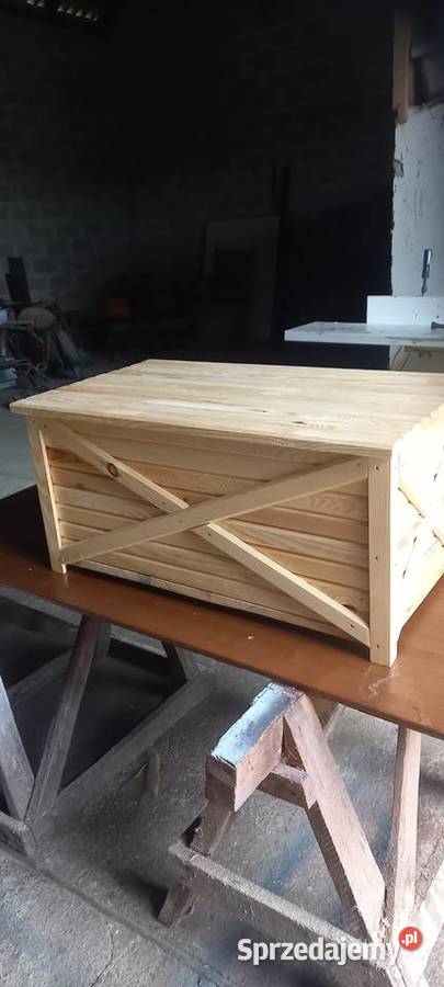 Skrzynia drewniana kuferek siedzisko Żeleźniki sprzedam