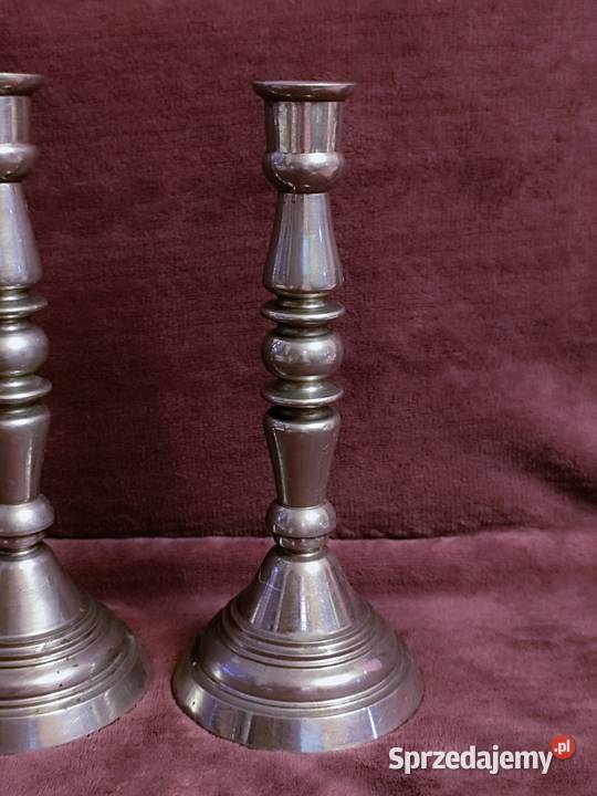 Komplet starych świeczników z pobielanego sprzedam