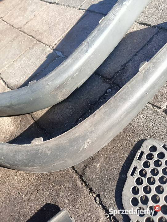 Opel kadett GSI zaślepka listwa zderzaka dolnośląskie Wiązów