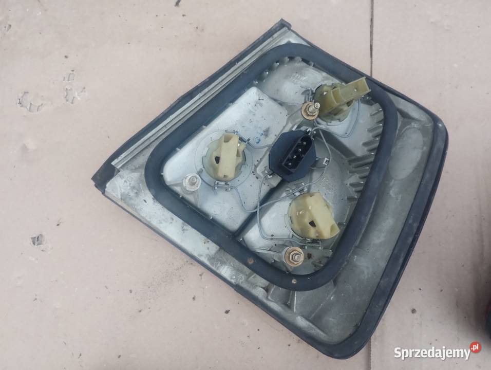 Lampa tył bmw e34 sedan osobowe Kielce