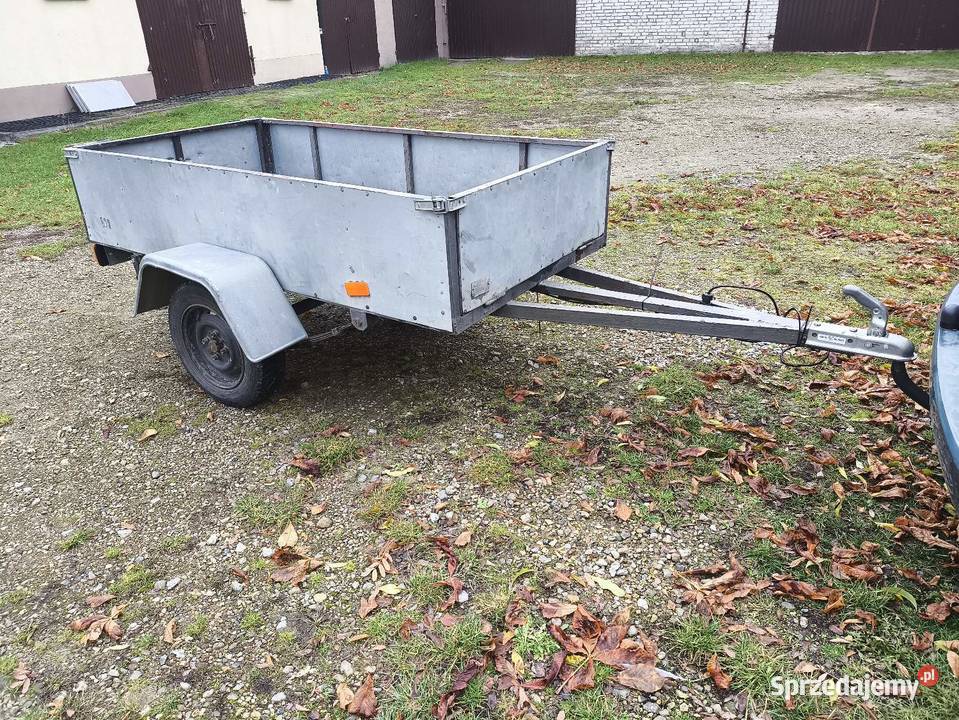 Przyczepka samochodowa Chechły