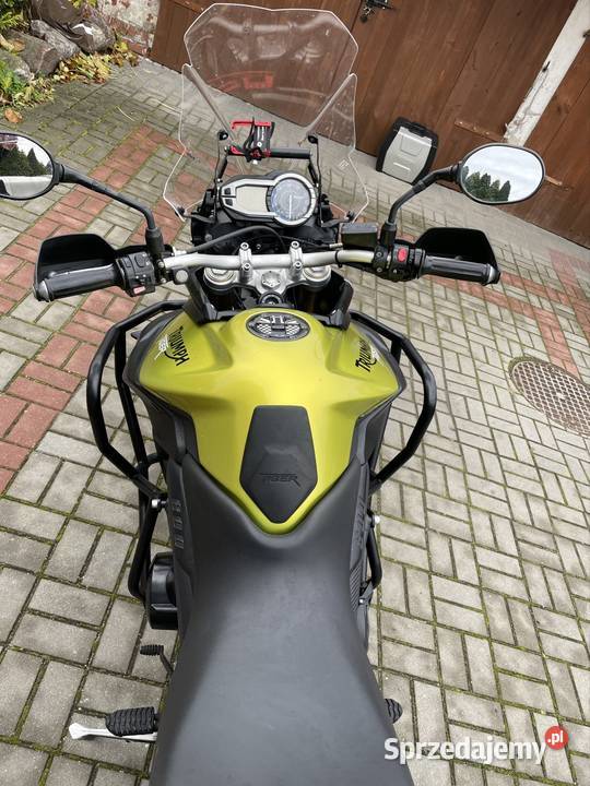 Triumph Tiger 800