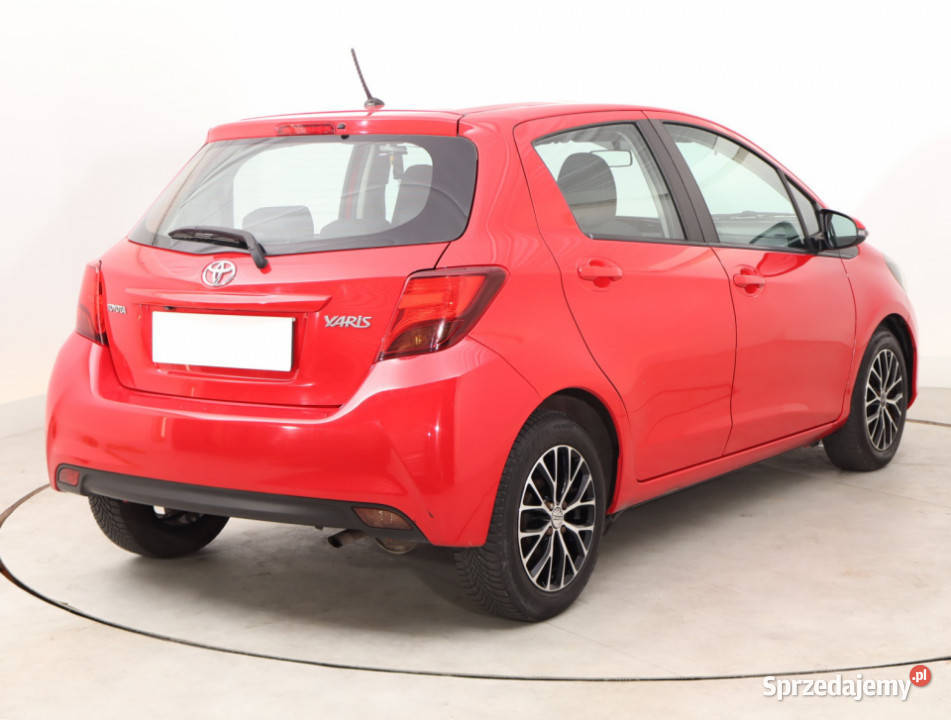 Toyota Yaris 10 VVTi czerwony dolnośląskie Bielany Wrocławskie sprzedam