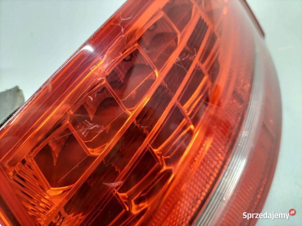 LAMPA TYŁ PRAWA KOMBI AVANT 8K9945096B Audi A4 Lampy tylne