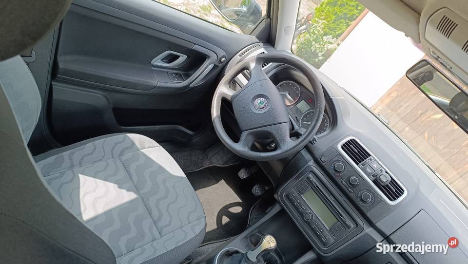 Skoda fabia 12 MPI stary silniczek klima Łuków