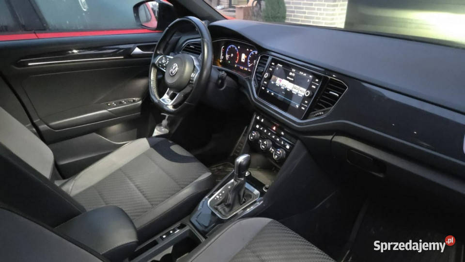 Volkswagen TRoc I 20172025 czarny wielkopolskie Sadlno sprzedam