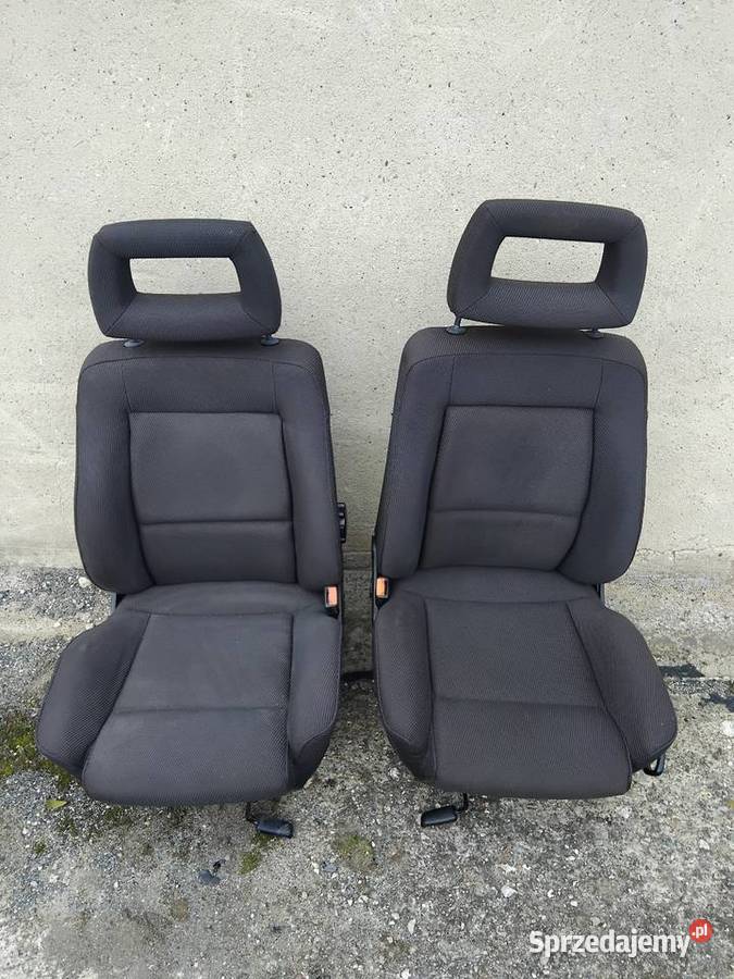 Sprzedam komplet foteli z Audi 80 B3 Zachowane w Fotele i kanapy