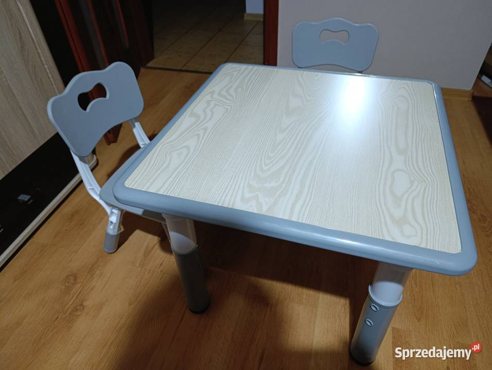 Stolik z krzesełkami dzieci Dla dzieci wielkopolskie sprzedam