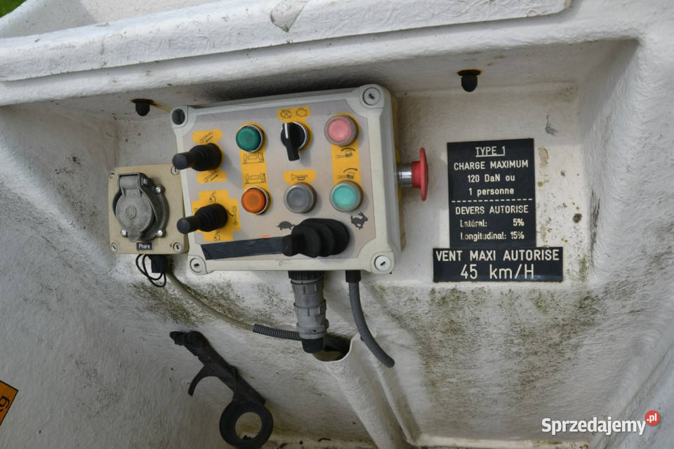 Renault Master 23 diesel 125 podnośnik koszowy manualna małopolskie