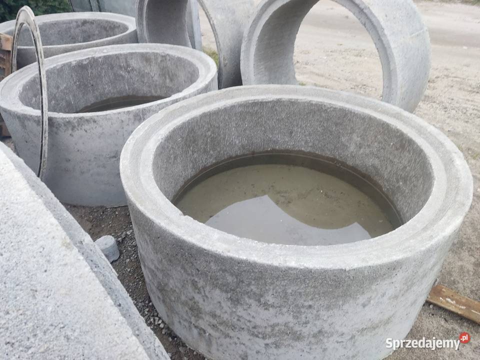 Kręgi pokrywy włazy Betonowe studnia szambo Pozostałe pomorskie Wiele