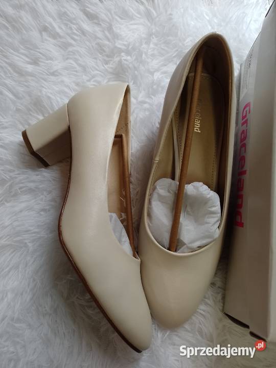 40 Kremowe czółenka biznesowe w pudełku NOWE małopolskie Kraków sprzedam
