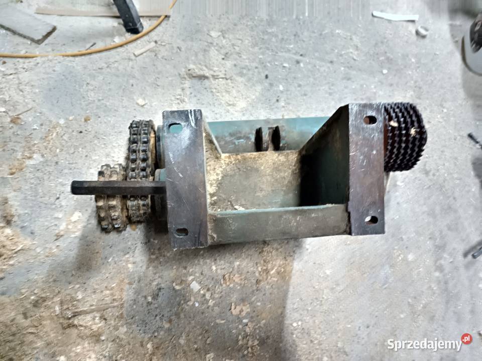 Wałek posuwu strugarki czterostronnej Tos Przasnysz sprzedam