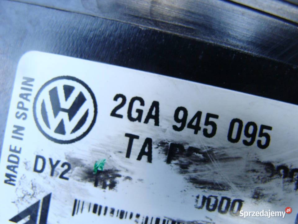 LAMPA LEWA TYLNA TYŁ VOLKSWAGEN VW TROC