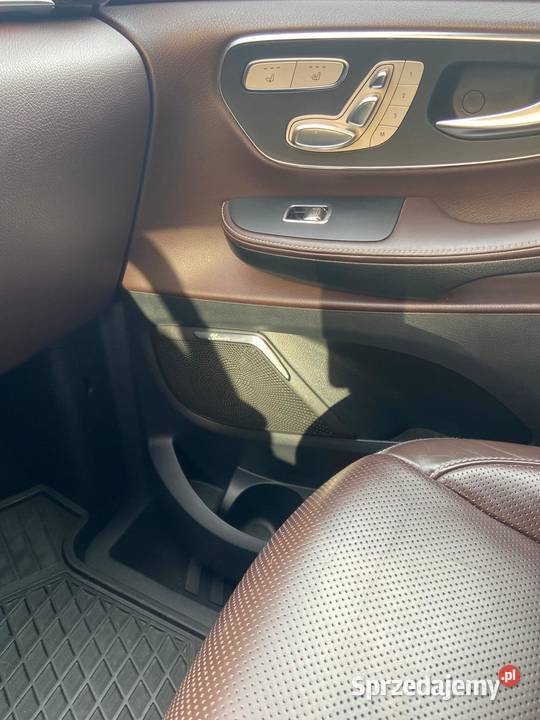 TAXI BIZNESU 6 Pasażerów kierowca Mercedes V mazowieckie przewóz osób