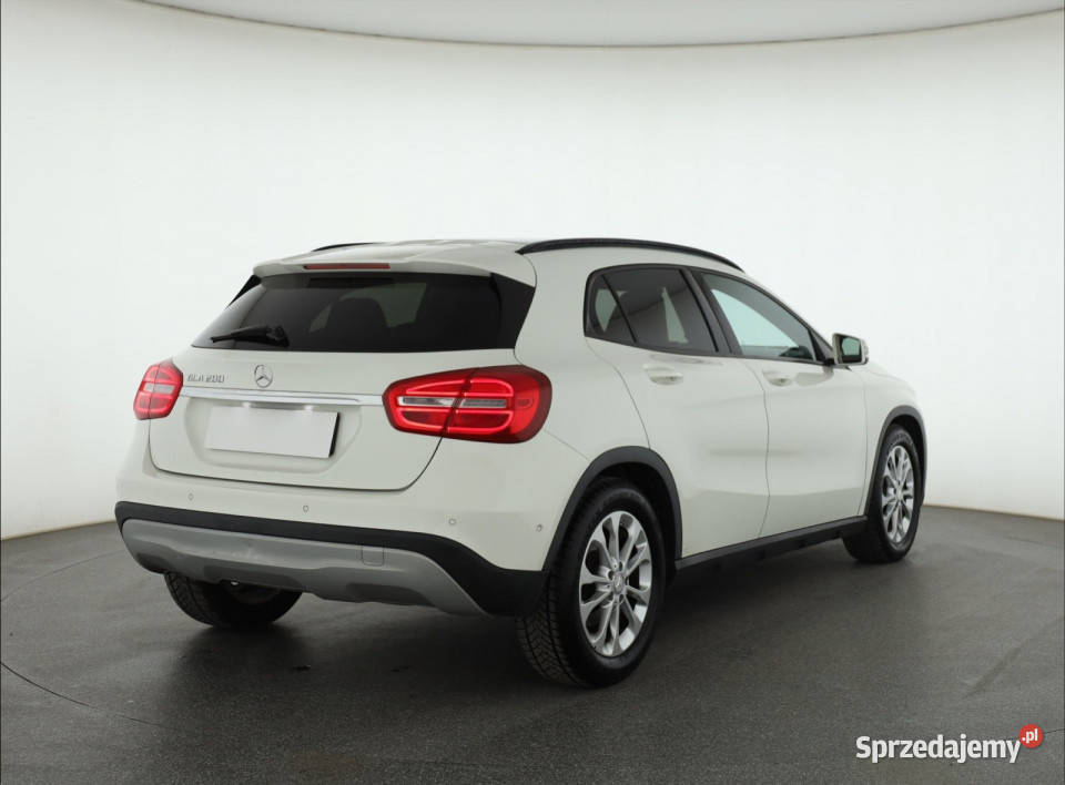 Mercedes GLA GLA 200 benzyna GLA Piaseczno