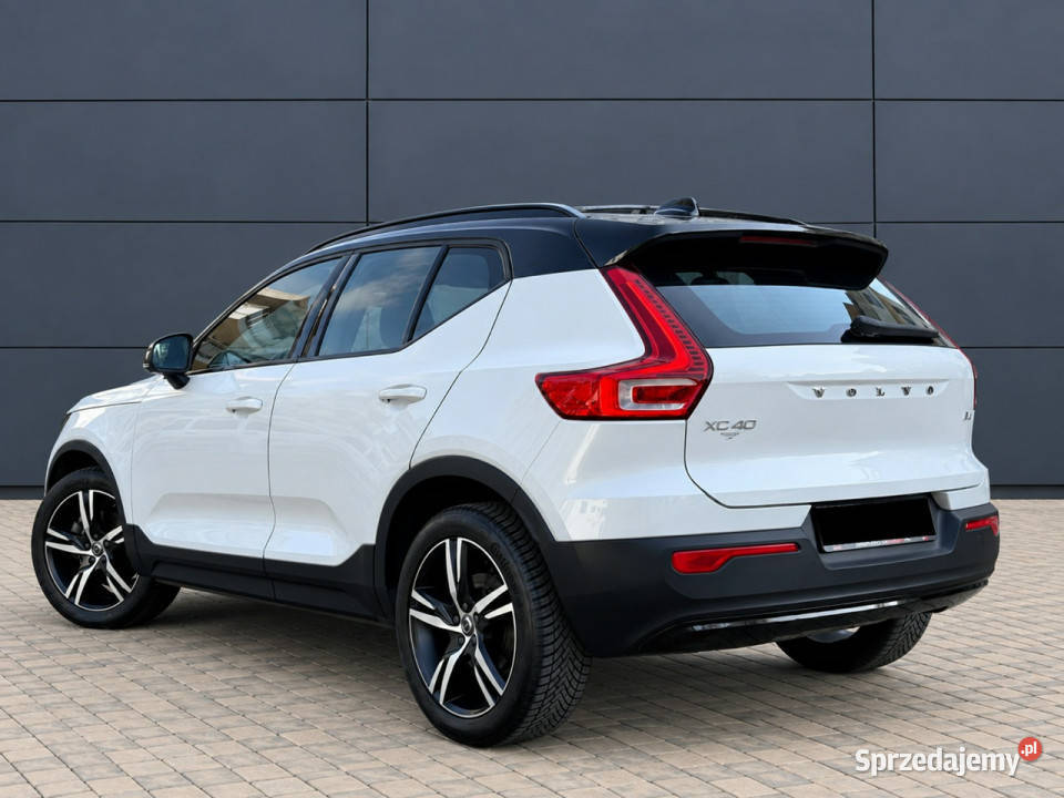 Volvo XC 40 20 B4 RDesign Faktura VAT 23 harman