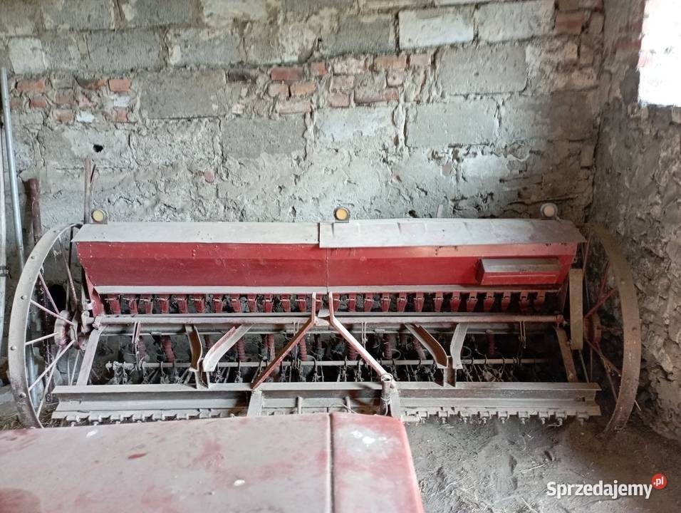 Siewnik zbożowy nieuszkodzony Kroczów Większy