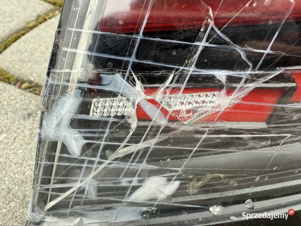REFLEKTOR LAMPA PRAWY TYŁ FULL LED VW ARTEON 3H Fałków sprzedam