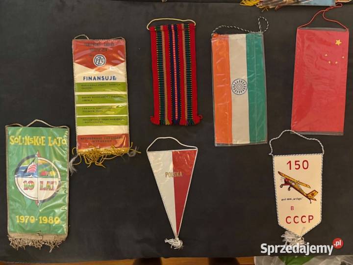 24 przywieszki z czasów PRLu
