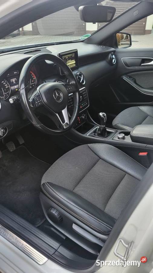 MercedesBenz klasa A A 180 Navi Radar stan podgrzewane fotele Ziębice