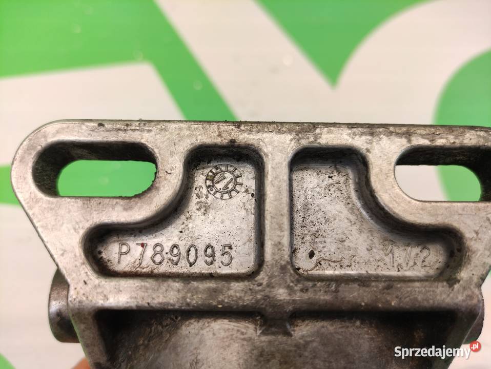 Pokrywa P789095 Filtra paliwa V837073857 VALTRA