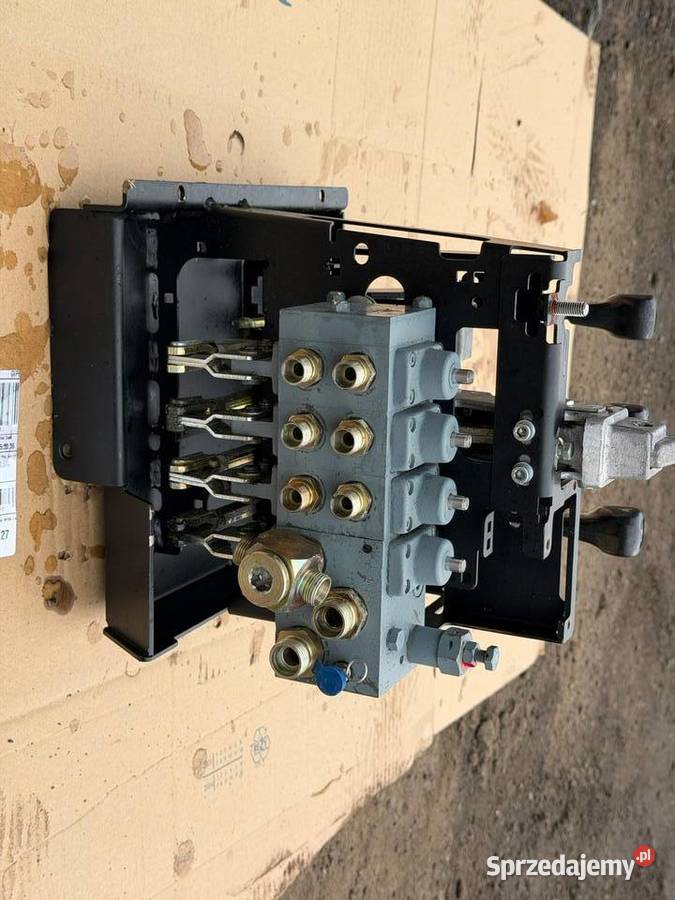 Rozdzielacz hydrauliczny Jungheinrich śląskie